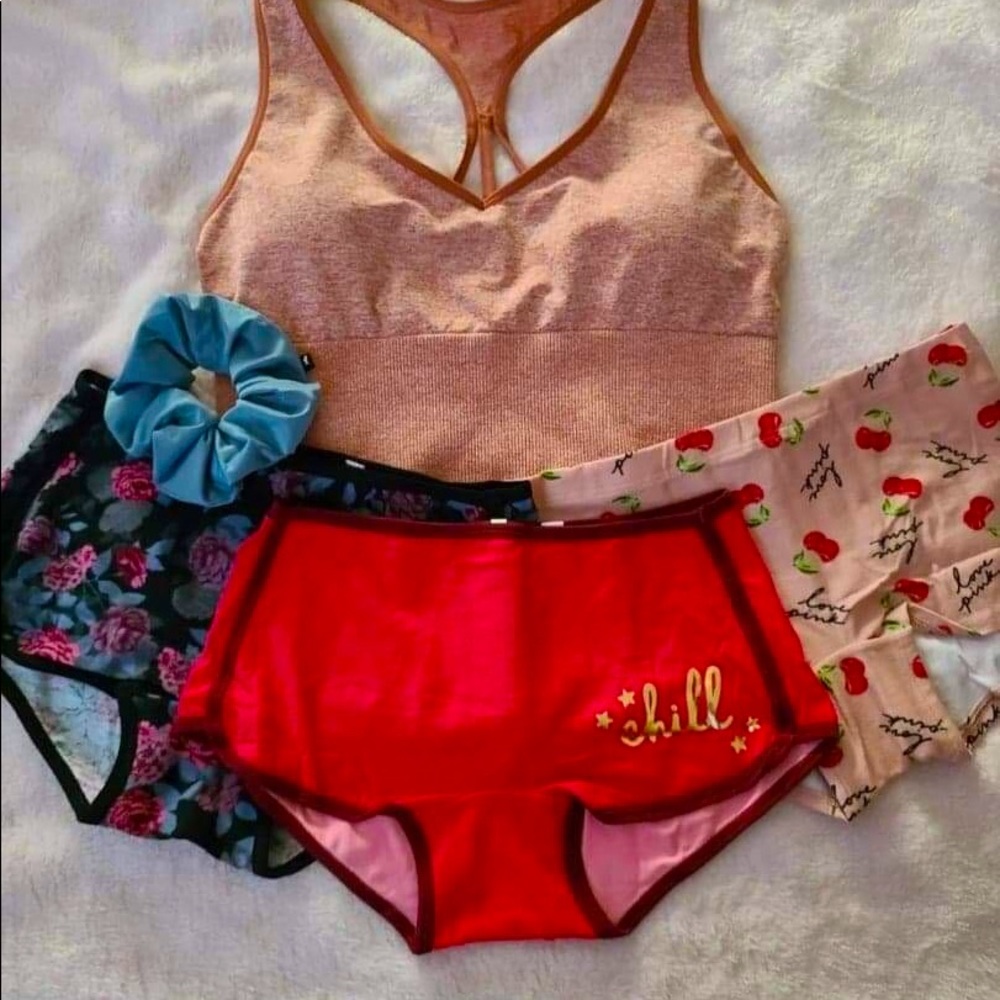 Victoria’s Secret | Boyshort panty bundle